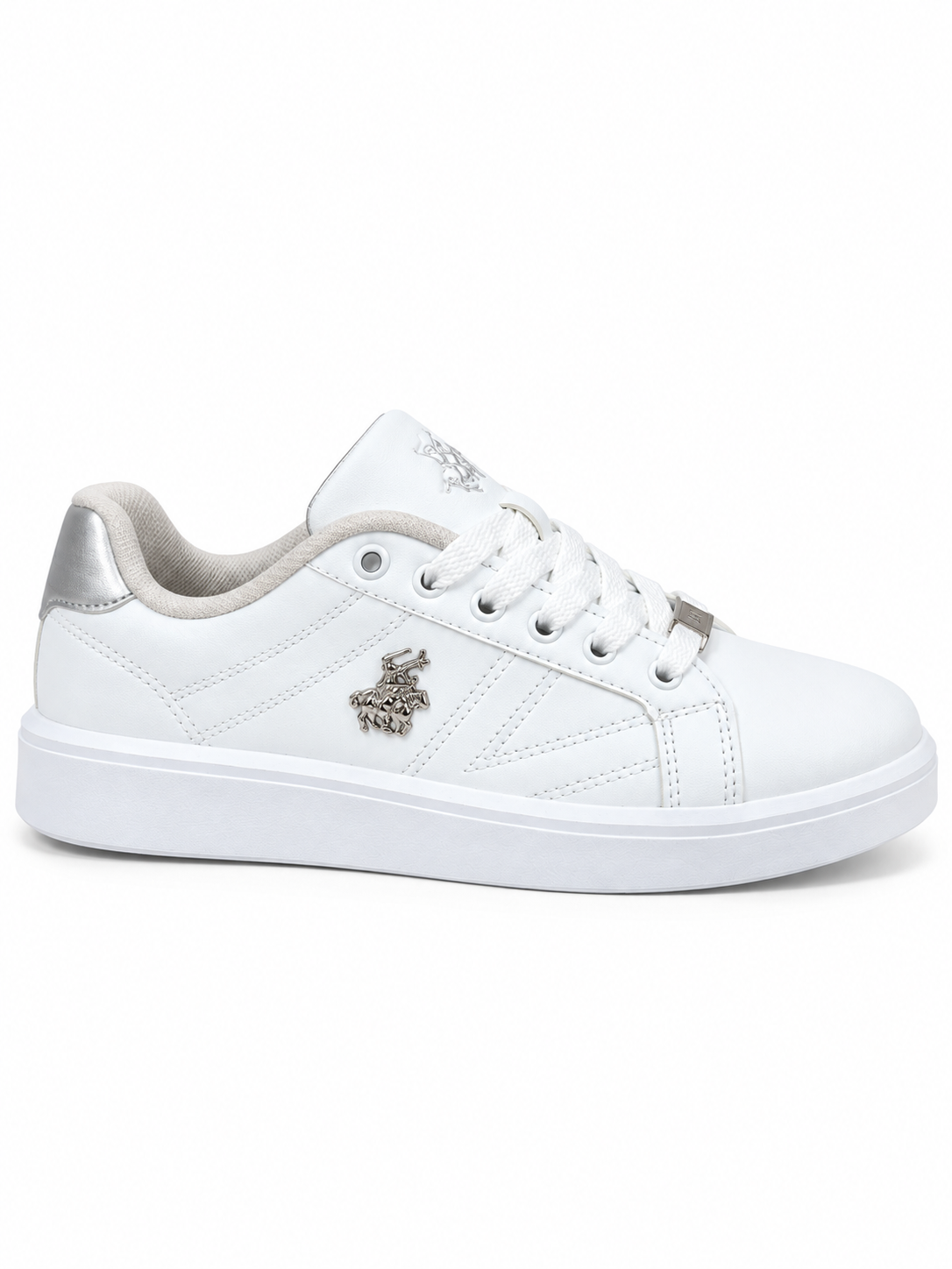Unisex Günlük Spor Ayakkabı – Beyaz Kalın Tabanlı Bağcıklı Metal Logo Detaylı Sneaker